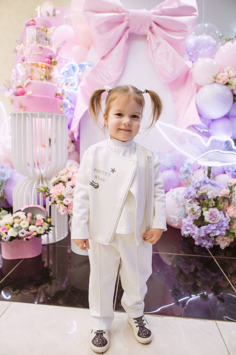 Годовасие Мариам. Кафе Юность, г. Волжский. Фотографы в городе Волгограде — Людмила Агеева и Алексей Околелов