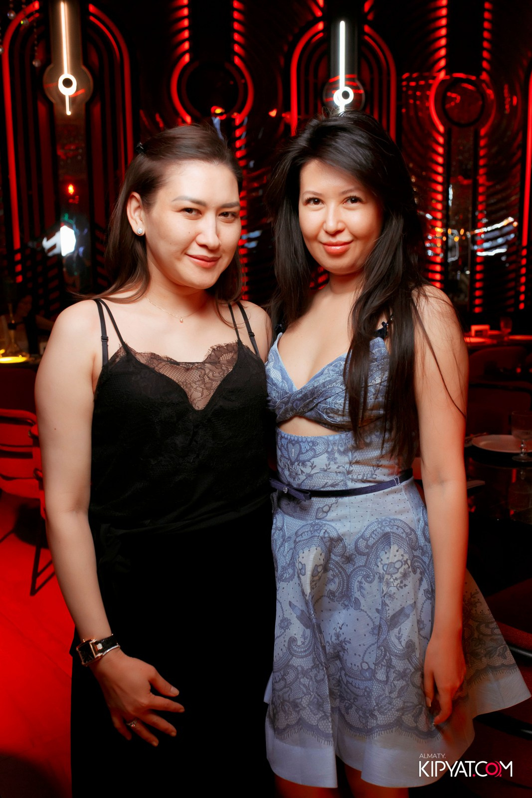 FRIENDS BAR & TERRACE. КИПЯТКОМ АЛМАТЫ! Фотосъемка мероприятий в Алматы