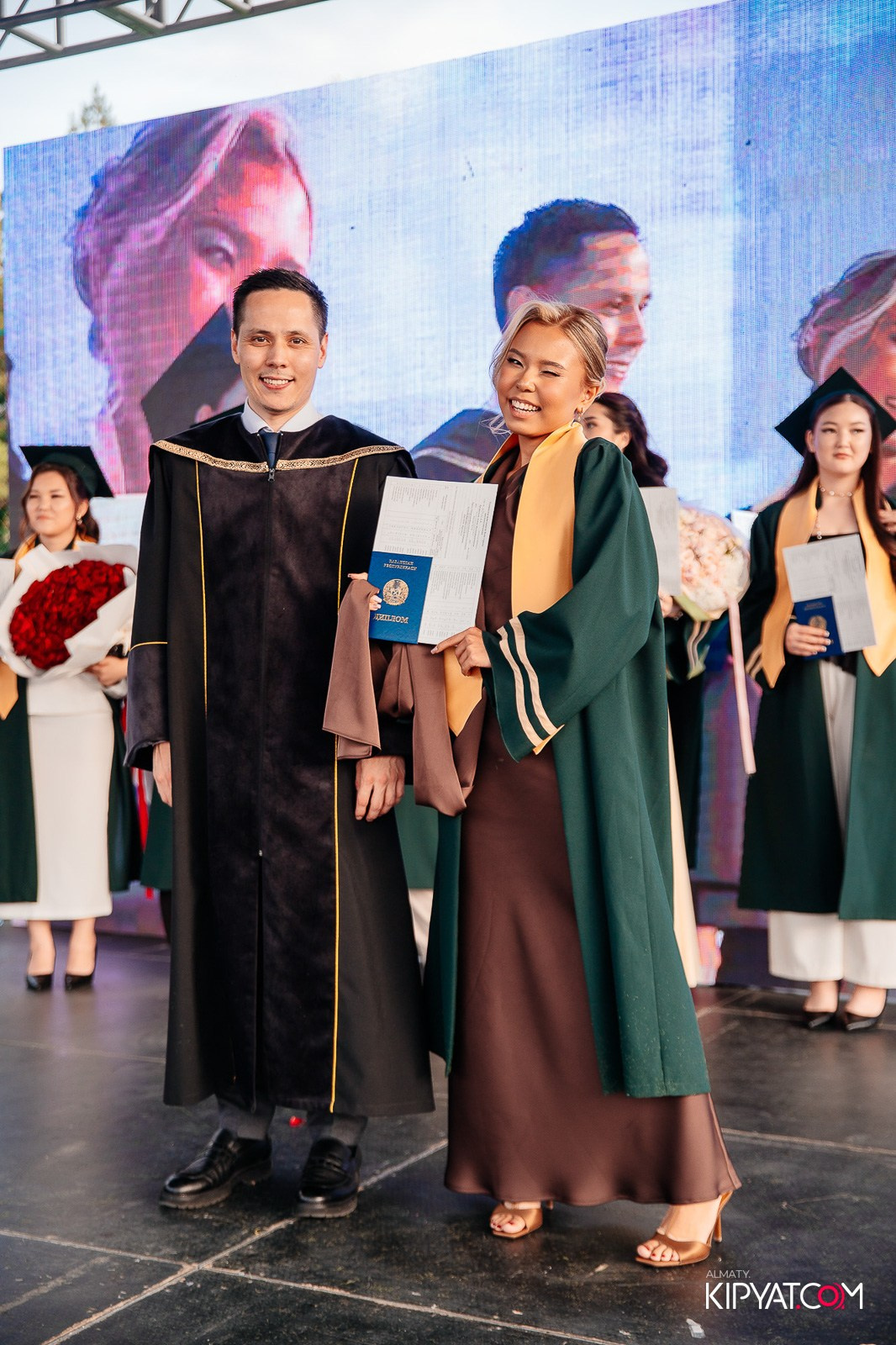 ВРУЧЕНИЕ ДИПЛОМОВ — НАРХОЗ КОЛЛЕДЖ. Part 3. КИПЯТКОМ АЛМАТЫ!