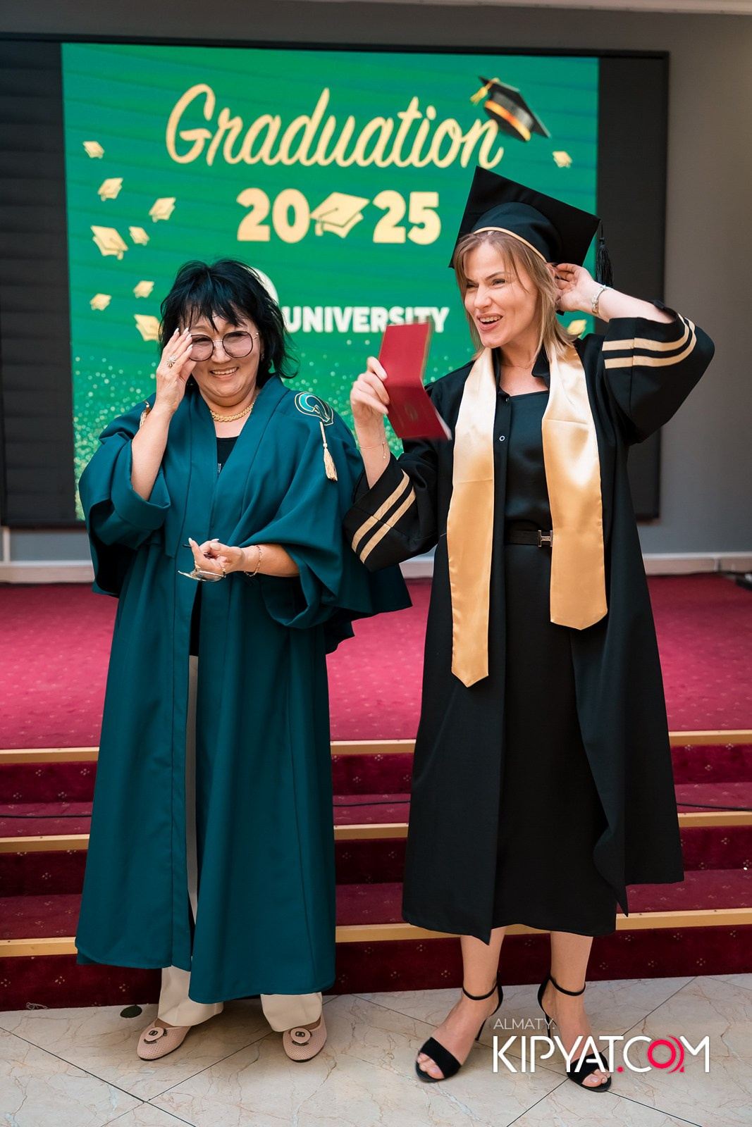 GRADUATION 2025 Q UNIVERSITY. КИПЯТКОМ АЛМАТЫ!
