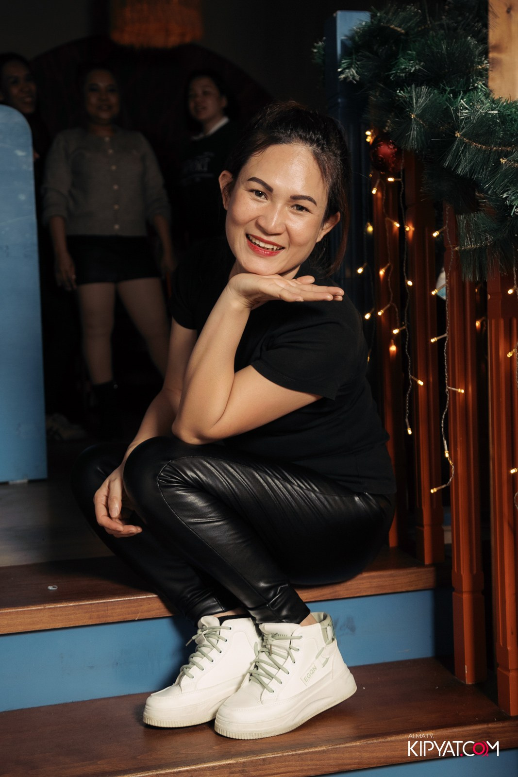 ГРУЗИНСКИЙ ДВОР НА КАБАНБАЙ БАТЫРА. КИПЯТКОМ АЛМАТЫ!