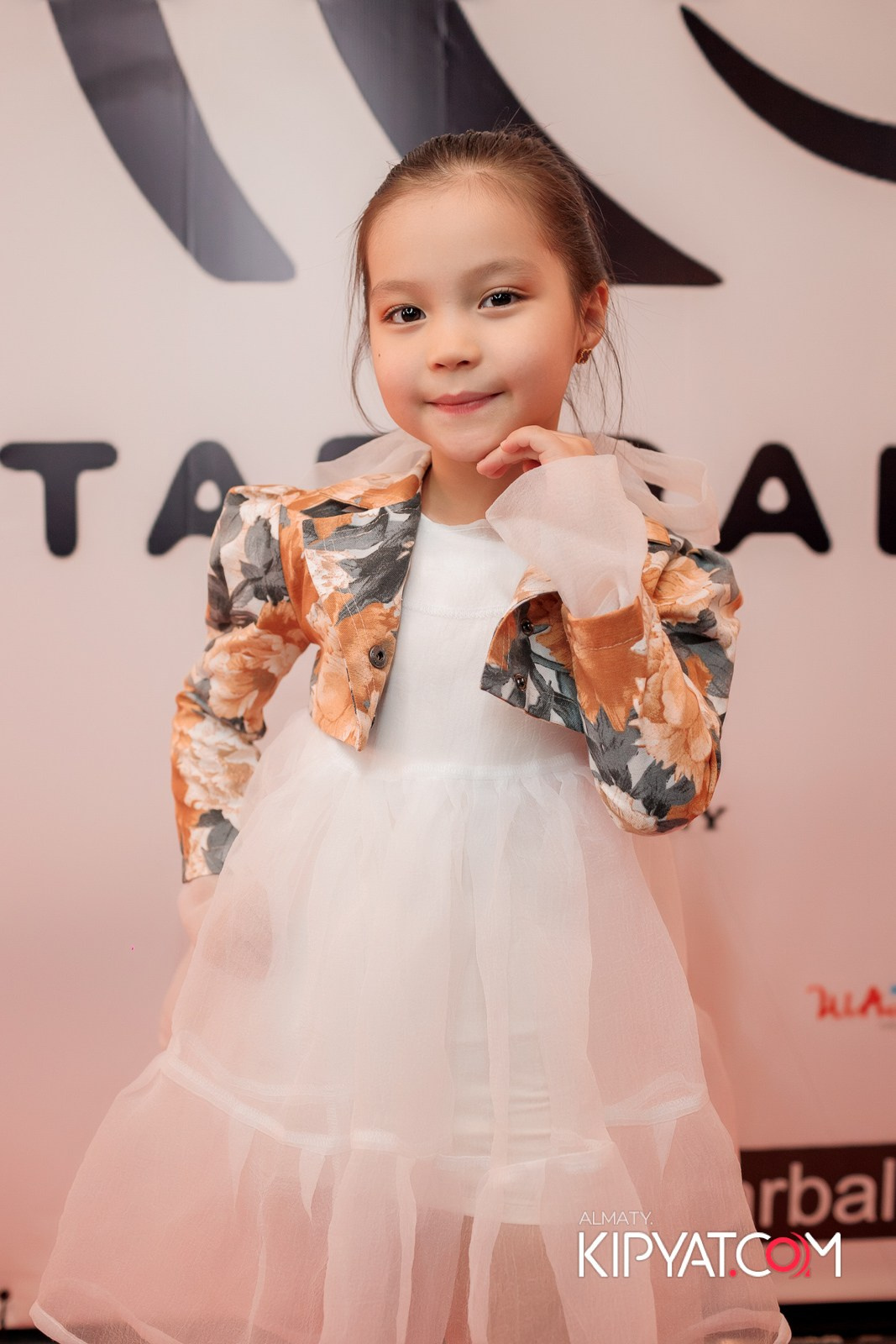 ПРЕЗЕНТАЦИЯ 9 ГРУППЫ КИНОПРОЕКТА «STARBALALAR». КИПЯТКОМ АЛМАТЫ!