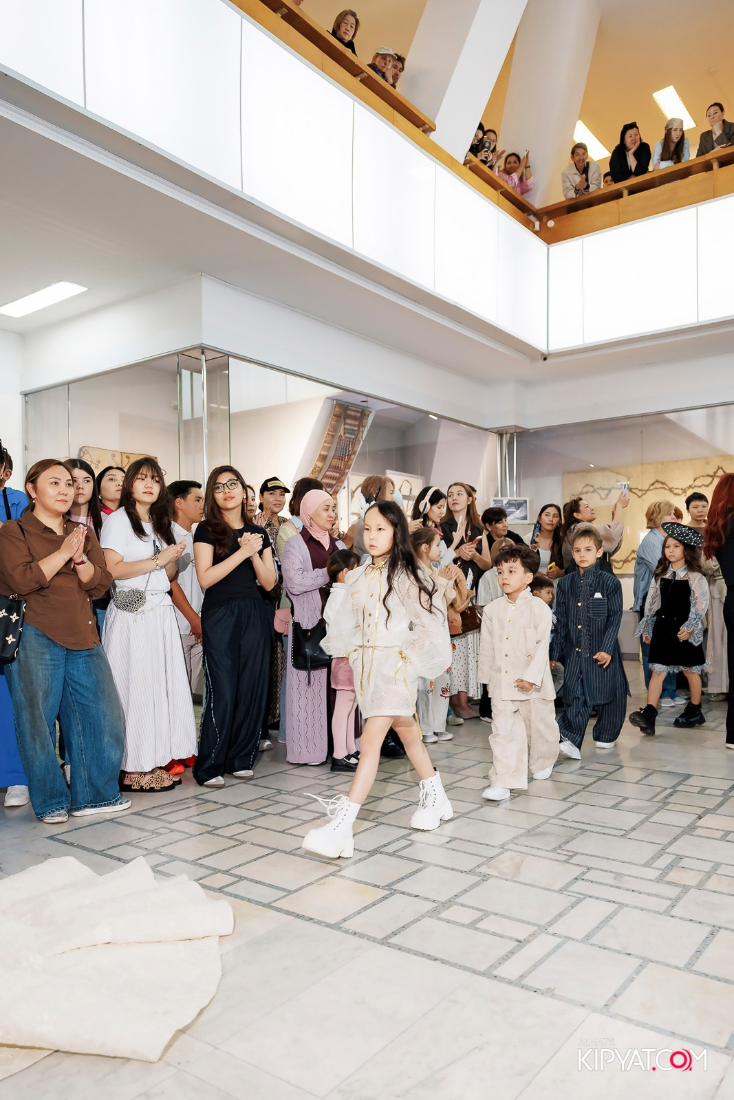 JUNIOR MODELS SHOW. ПЕРФОМАНС НОЧЬ В МУЗЕЕ. КИПЯТКОМ АЛМАТЫ! Фотосъемка мероприятий в Алматы