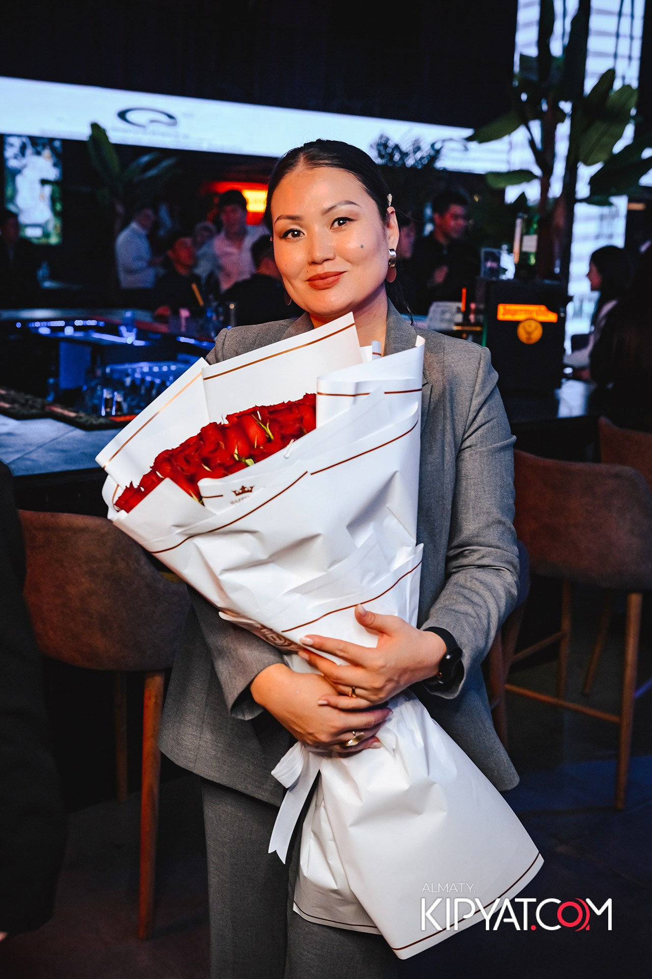 ПОСВЯЩЕНИЕ В СТУДЕНТЫ ''Q'' UNIVERSITY. КИПЯТКОМ АЛМАТЫ!