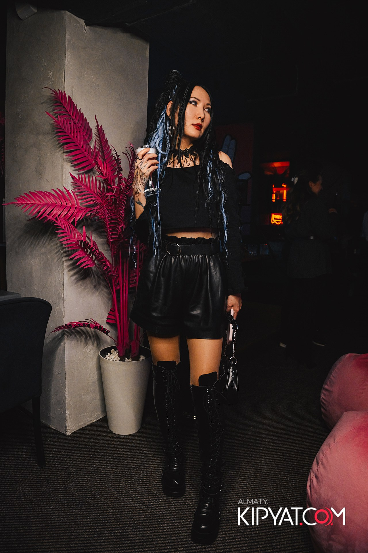 ВЫСТУПЛЕНИЕ ГРУППЫ ВИРУС SANTA BARBARA. КИПЯТКОМ АЛМАТЫ!