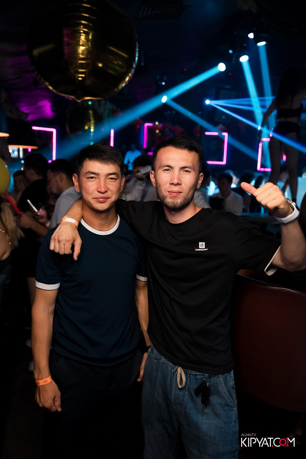 UYAT EMES BAR. КИПЯТКОМ АЛМАТЫ!