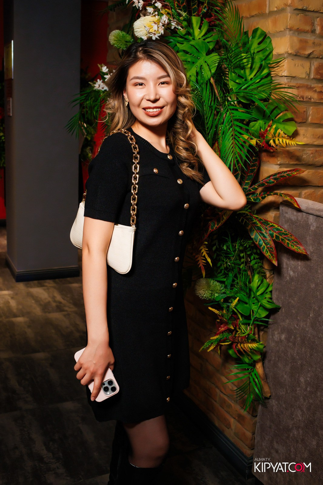 LIFE GRILL CAFE. КИПЯТКОМ АЛМАТЫ!