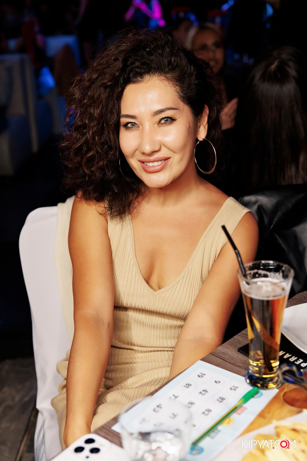 МУЗЫКАЛЬНОЕ ЛОТО В HIT RETRO. КИПЯТКОМ АЛМАТЫ!