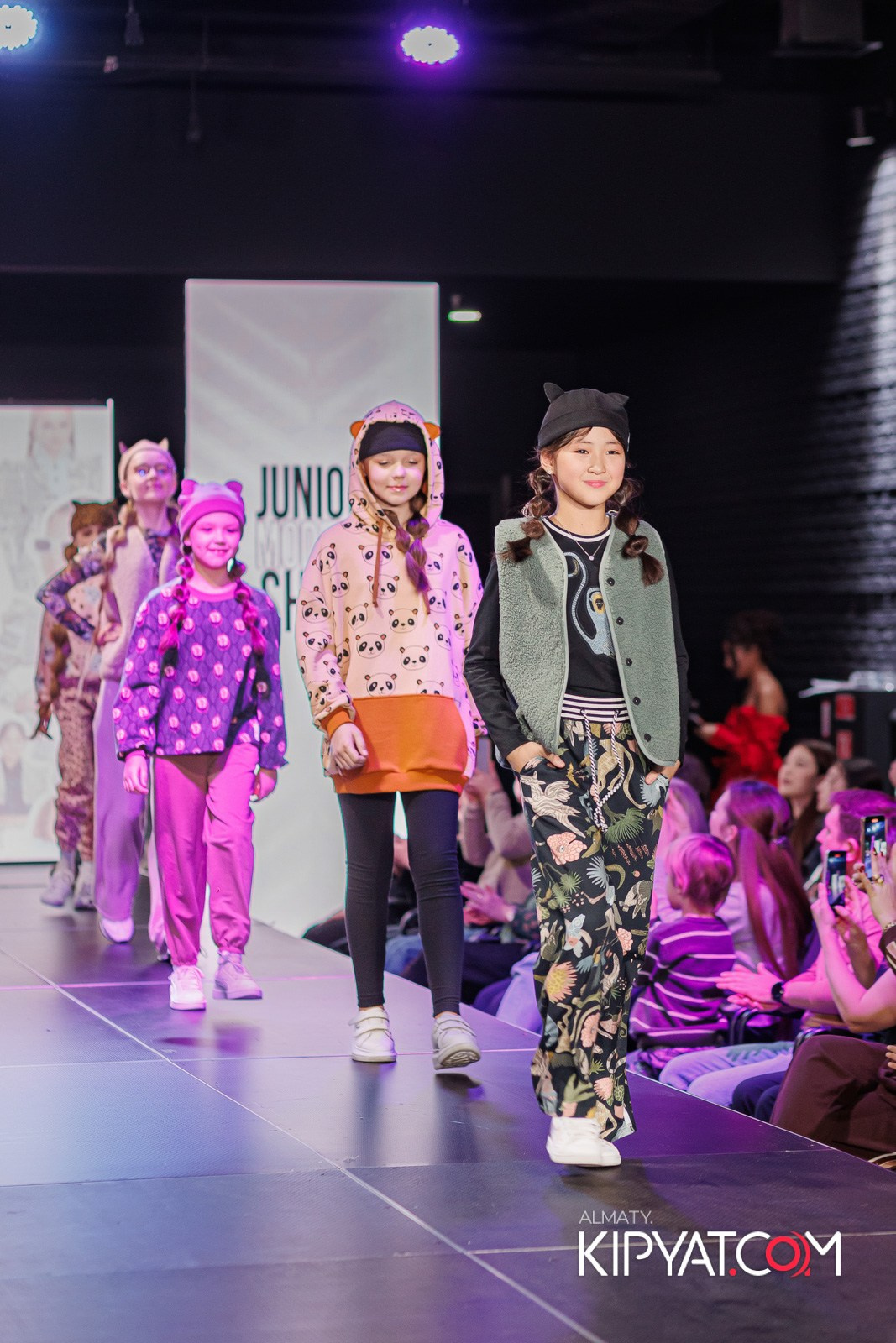 JUNIOR MODELS SHOW В РАМКАХ БЛАГОТВОРИТЕЛЬНОГО ПРОЕКТА МОДА ЗА СЧАСТЬЕ ДЕТЕЙ. КИПЯТКОМ АЛМАТЫ!