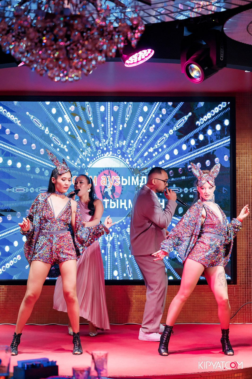 ЗАЯ, НА БИС. КИПЯТКОМ АЛМАТЫ!