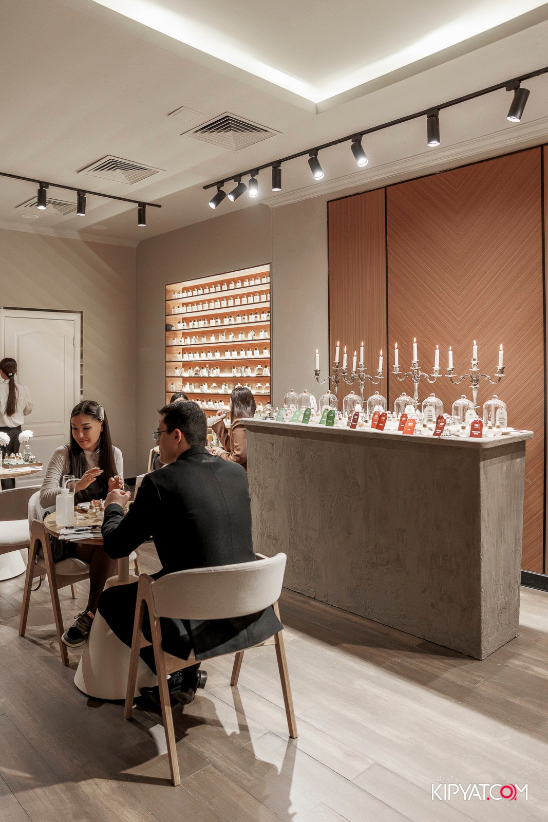 ОТКРЫТИЕ ПАРФЮМЕРНОГО ДОМА MAISON PERFUME. КИПЯТКОМ АЛМАТЫ!