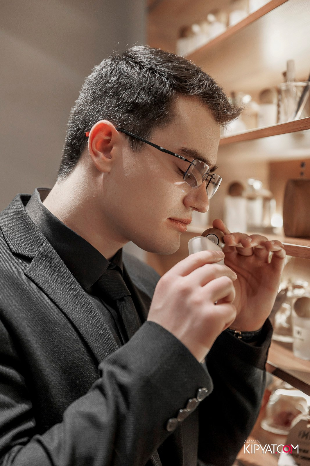 ОТКРЫТИЕ ПАРФЮМЕРНОГО ДОМА MAISON PERFUME. КИПЯТКОМ АЛМАТЫ!