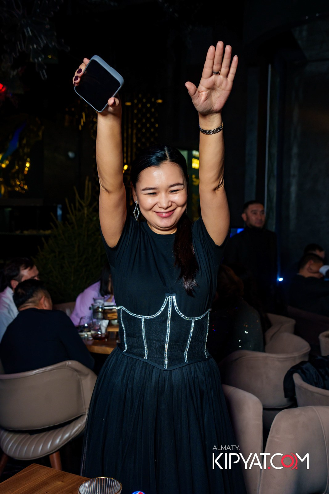 MOOD KARAOKE & TERRACE. КИПЯТКОМ АЛМАТЫ!