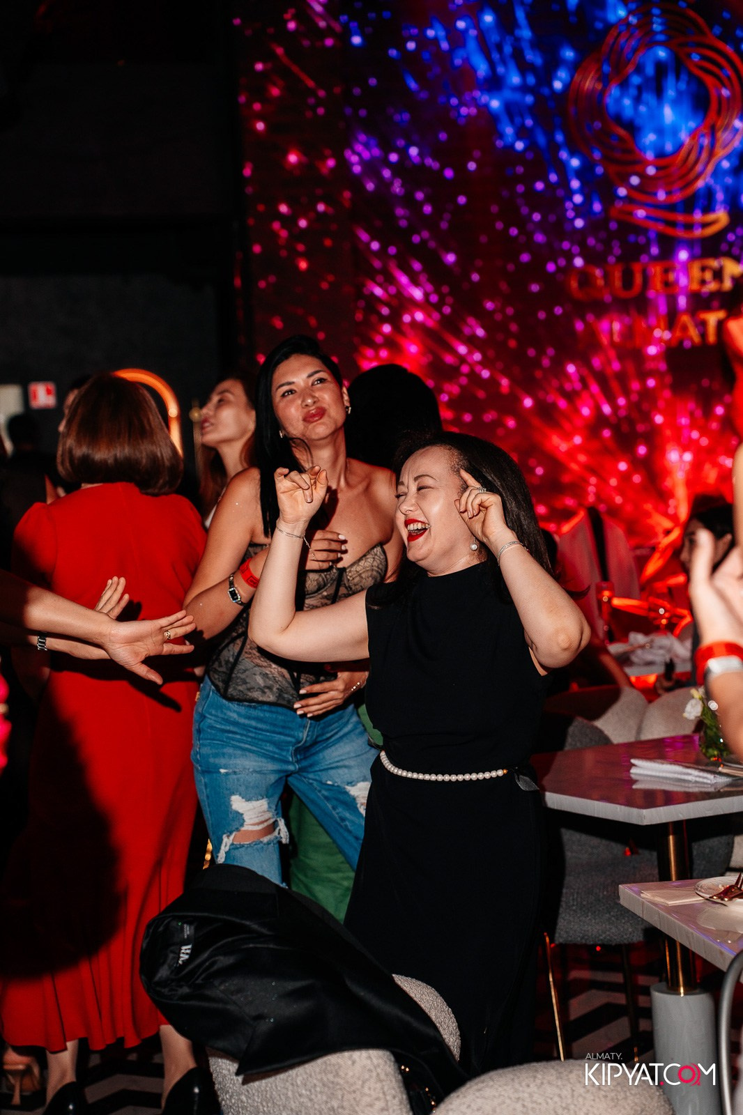 QUEEN. КИПЯТКОМ АЛМАТЫ!