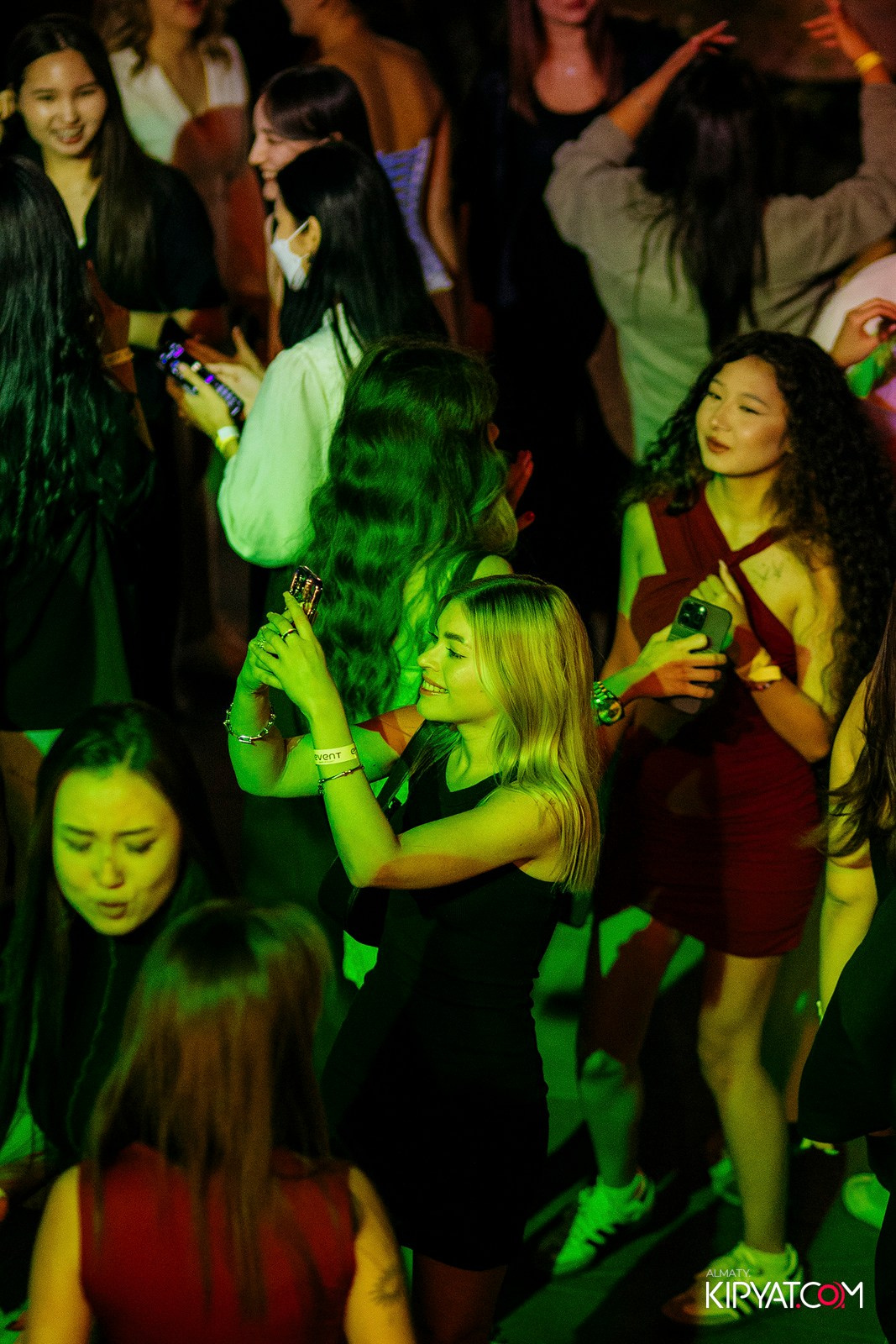 EVENT BAR. КИПЯТКОМ АЛМАТЫ!