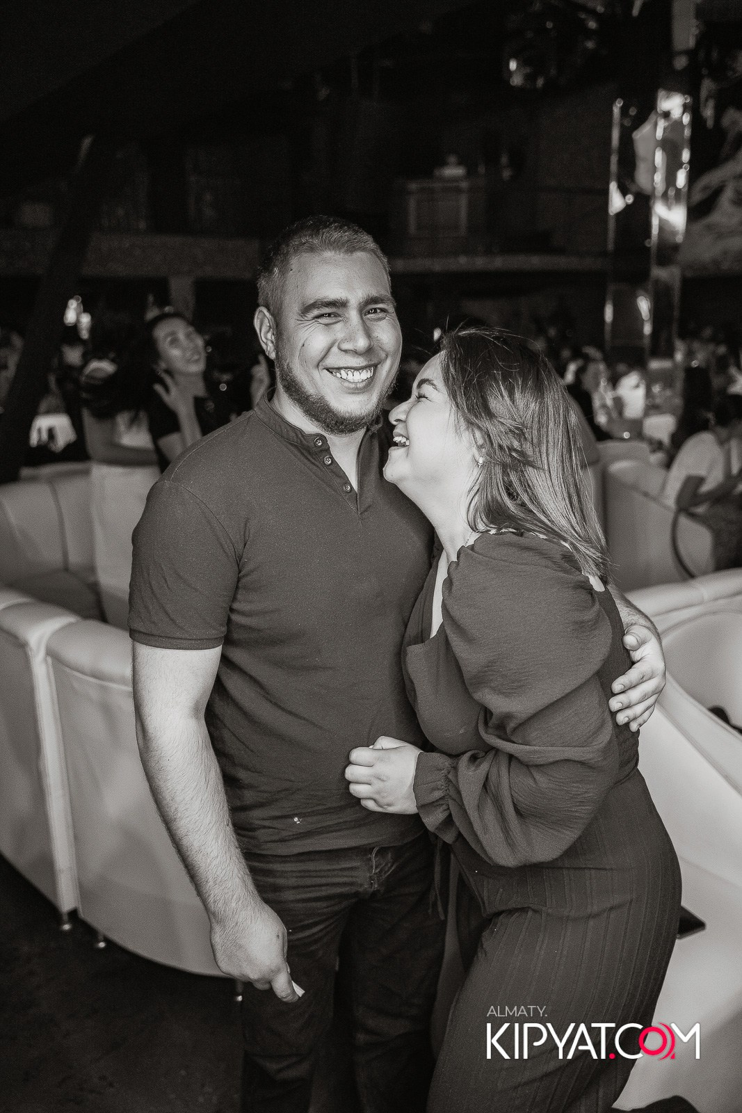 МУЗЫКАЛЬНОЕ ЛОТО В HIT RETRO. КИПЯТКОМ АЛМАТЫ!