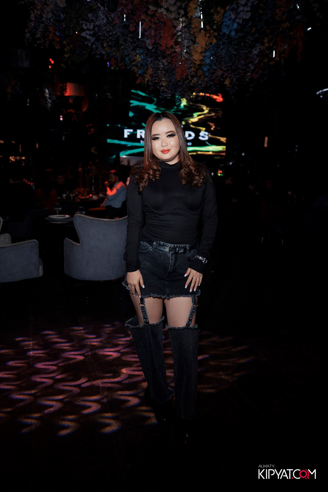 FRIENDS BAR & TERRACE. КИПЯТКОМ АЛМАТЫ!