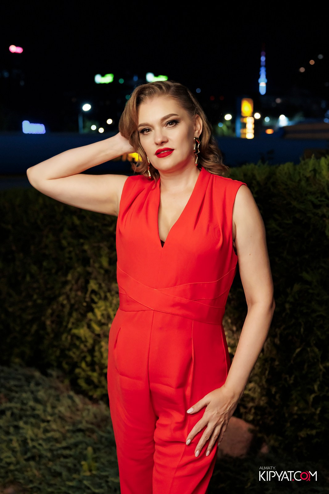 FRIENDS BAR & TERRACE. КИПЯТКОМ АЛМАТЫ!