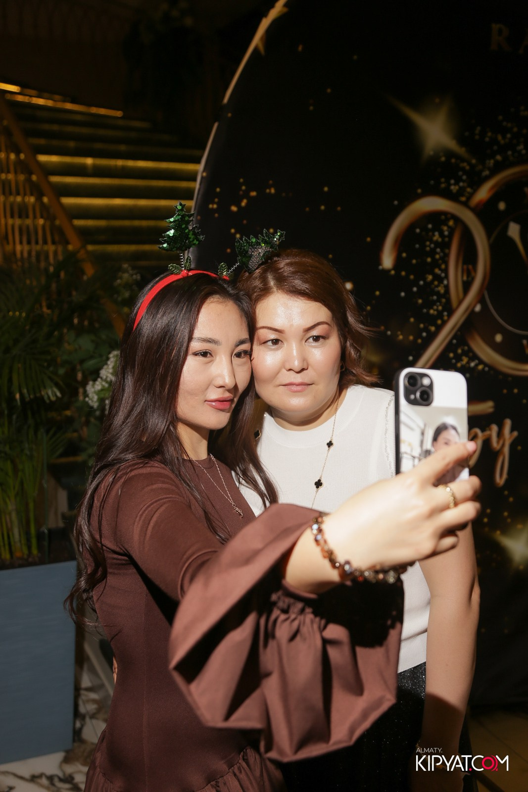 РЕСТОРАН РАХАТ. КИПЯТКОМ АЛМАТЫ!