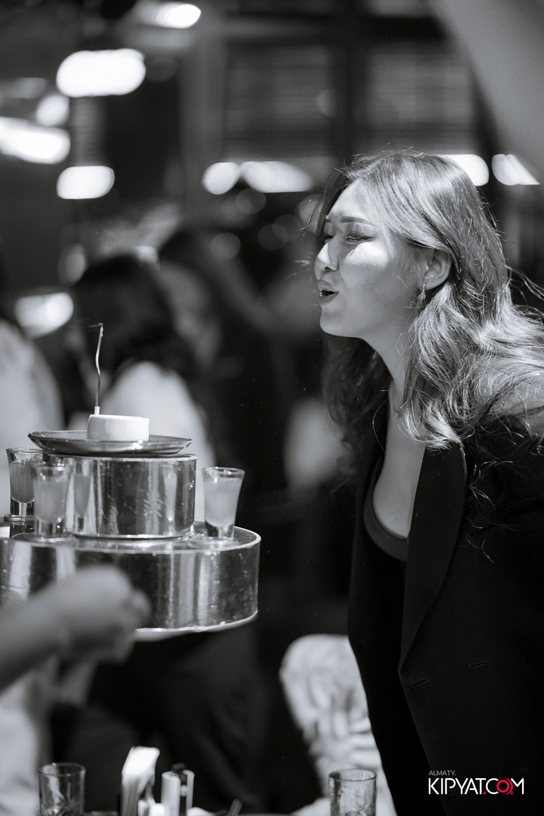 FRIENDS BAR & TERRACE. КИПЯТКОМ АЛМАТЫ! Фотосъемка мероприятий в Алматы