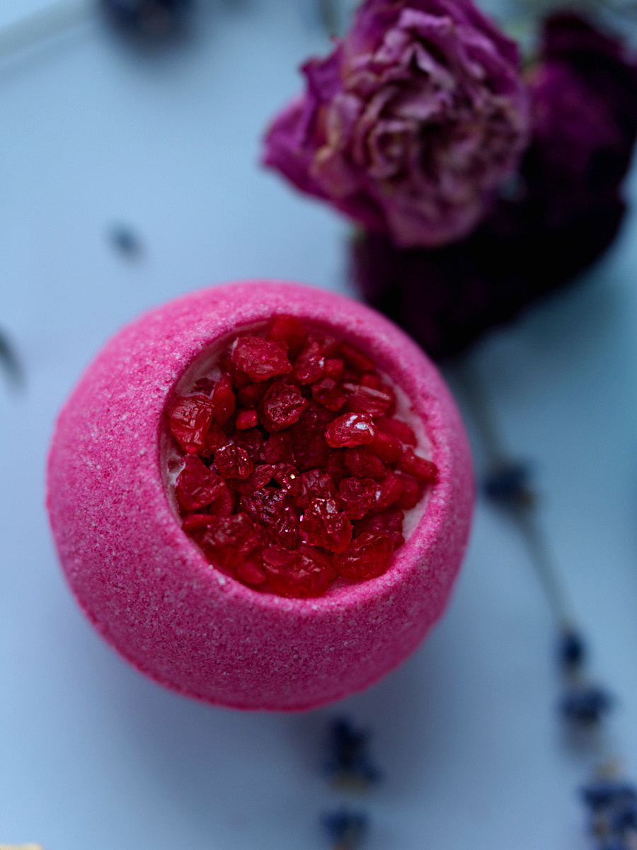 Бомбочки для WB. Коммерческий фотограф в Казани Ксения Добролюбова