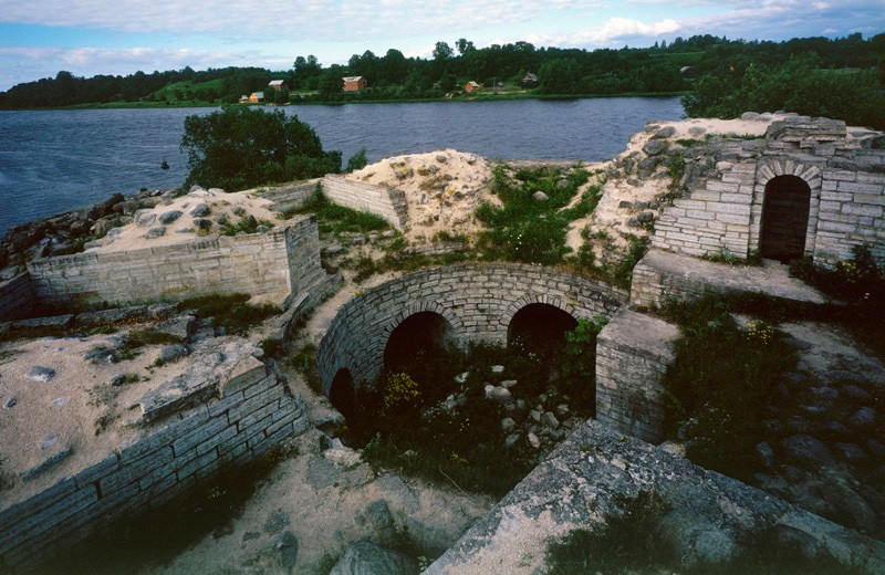 Стрелочная башня Староладожской крепости