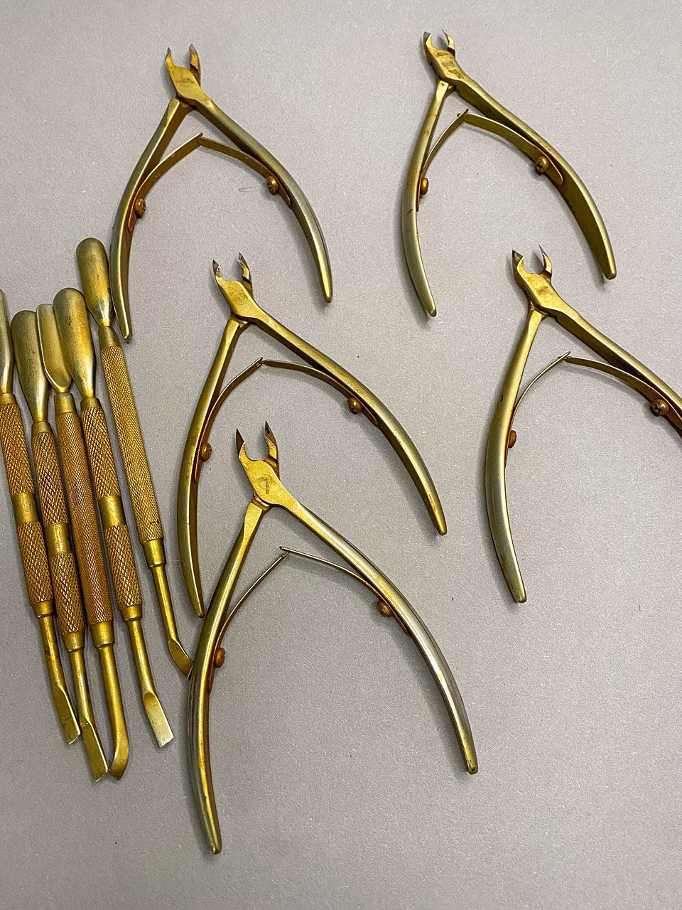 Акция маникюрный инструмент. Заточка маникюрного парикмахерского инструмента в Новосибирске