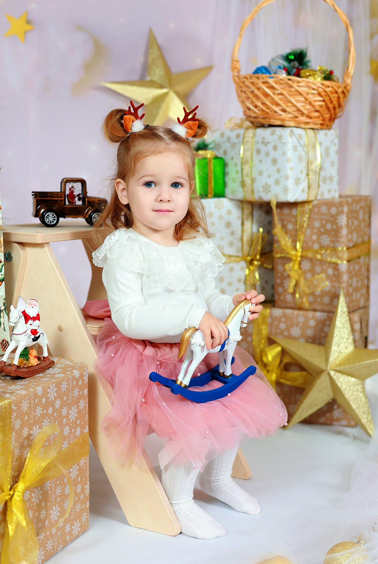 Новогодняя симфония. Выпускные альбомы в Иваново в детский сад и школу. Александр и Светлана Янкины