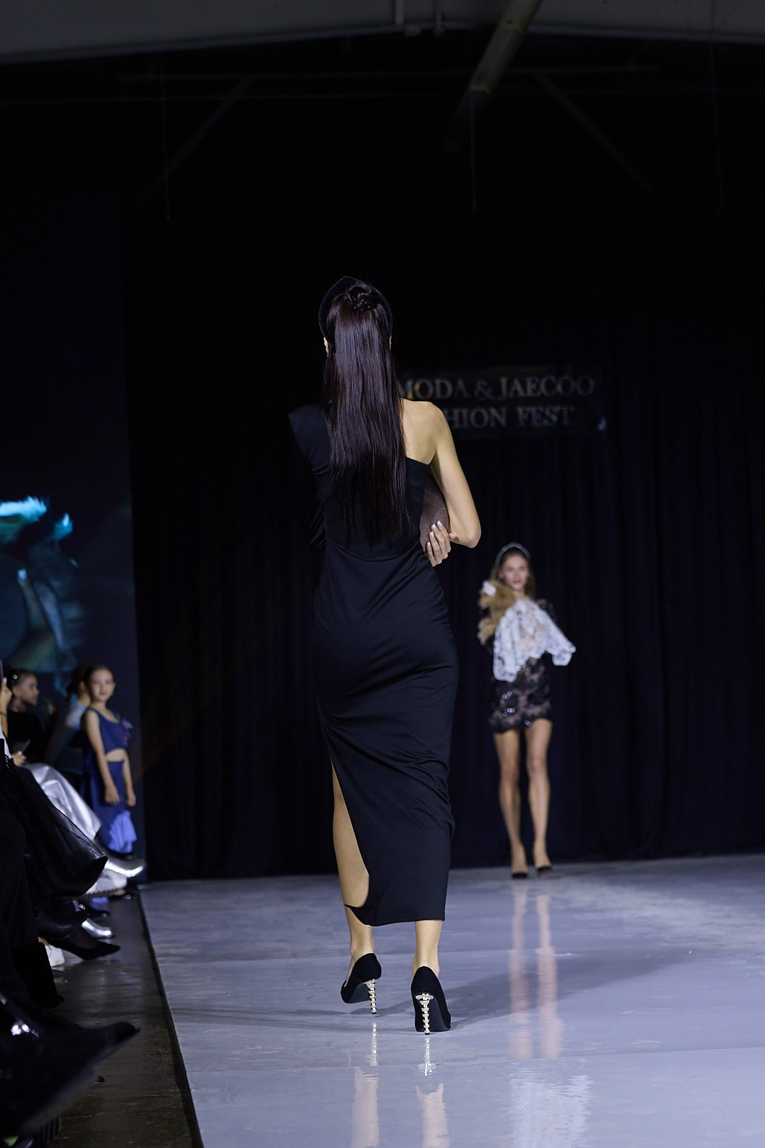 Q&J Fashion Fest 2025. Репортажный фотограф в Иркутске — Ярослав Ковалёв