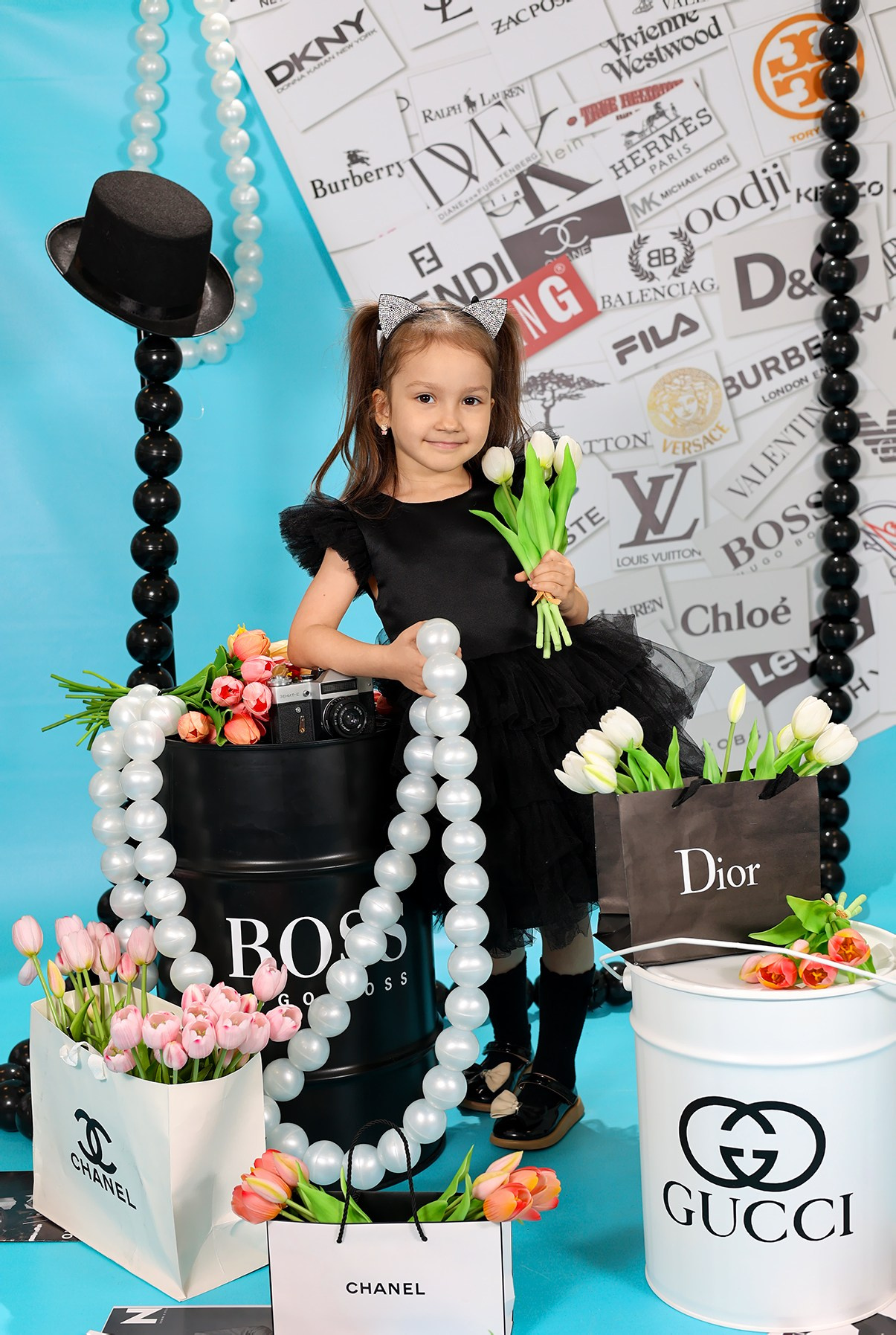 На стиле ФЭШН. Выпускные альбомы в Иваново в детский сад и школу. Александр и Светлана Янкины