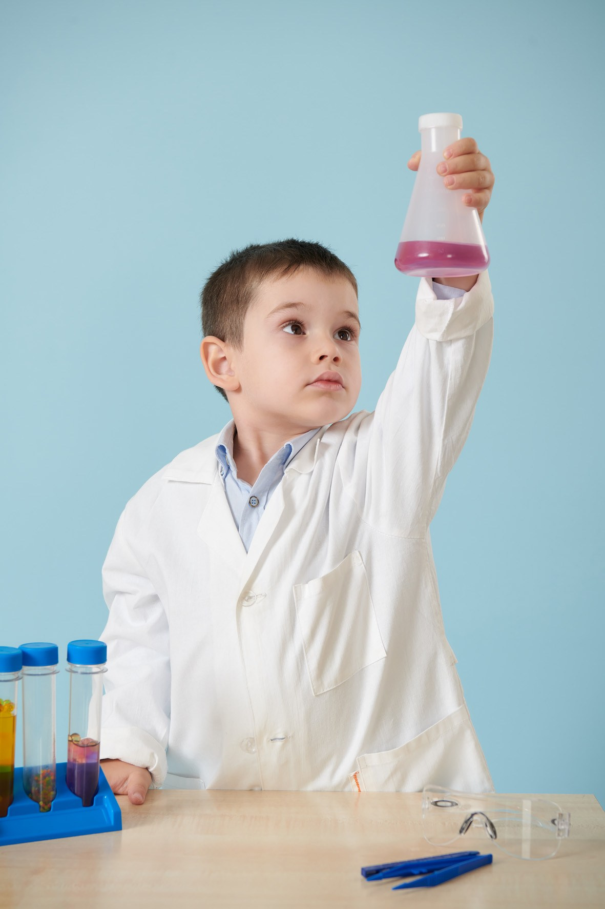 Лаборатория Чудес. Выпускные альбомы для детского сада, школы — Москва и область | Апрель Фото