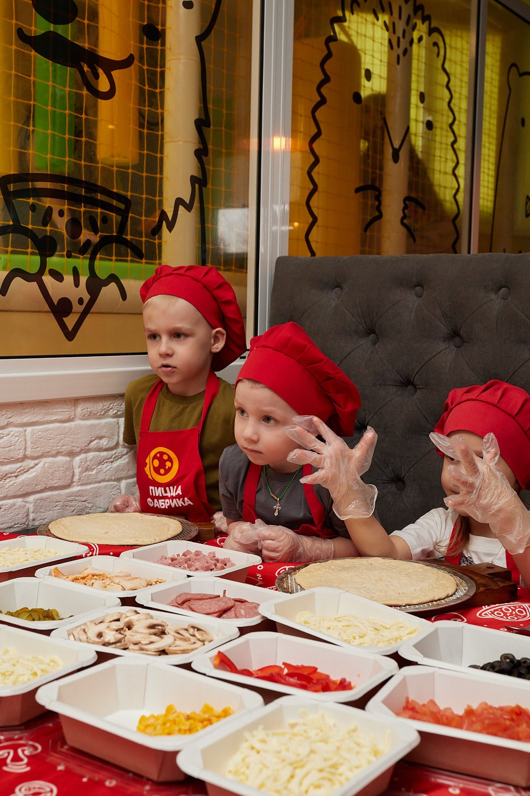 День Рождение Софии в «Пицца Фабрика». Фотограф Никонова Софья