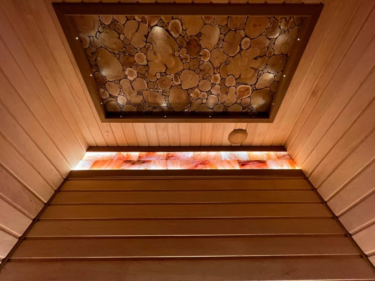 Сауна в Кронштадте на базе электрокаменки Tylo Sense Sport. Задача создать максимальный уют в помещении минимальных габаритов выполнена!. SaunaTopMasters