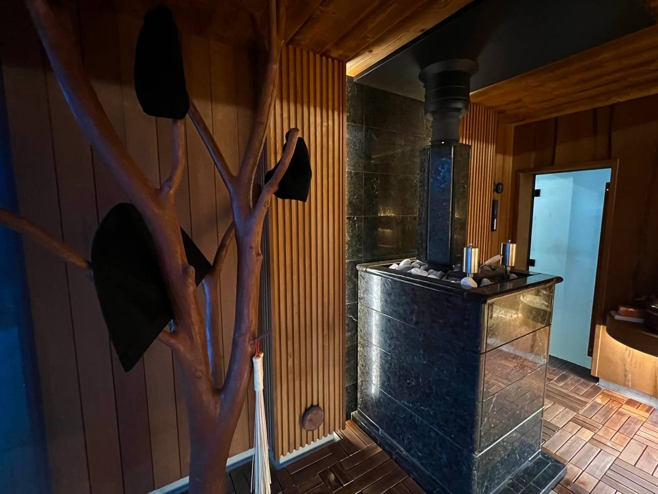 Парная в Газпроме: от уникального проекта и смелого сочетания несочетаемого — до точного расчёта каждого узла и скрупулёзной реализации. SaunaTopMasters