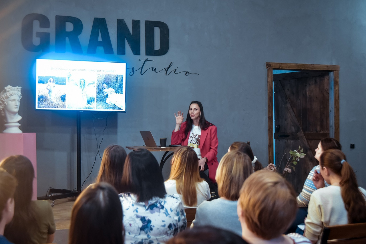 Фотостудия Гранд в Санкт-Петербурге