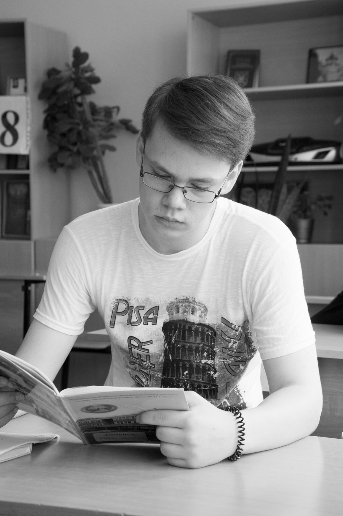 Школьная фотосессия в классе — Кристина Черникова. Фотограф Кристина Черникова — Москва | Семейные съёмки и фотоальбомы