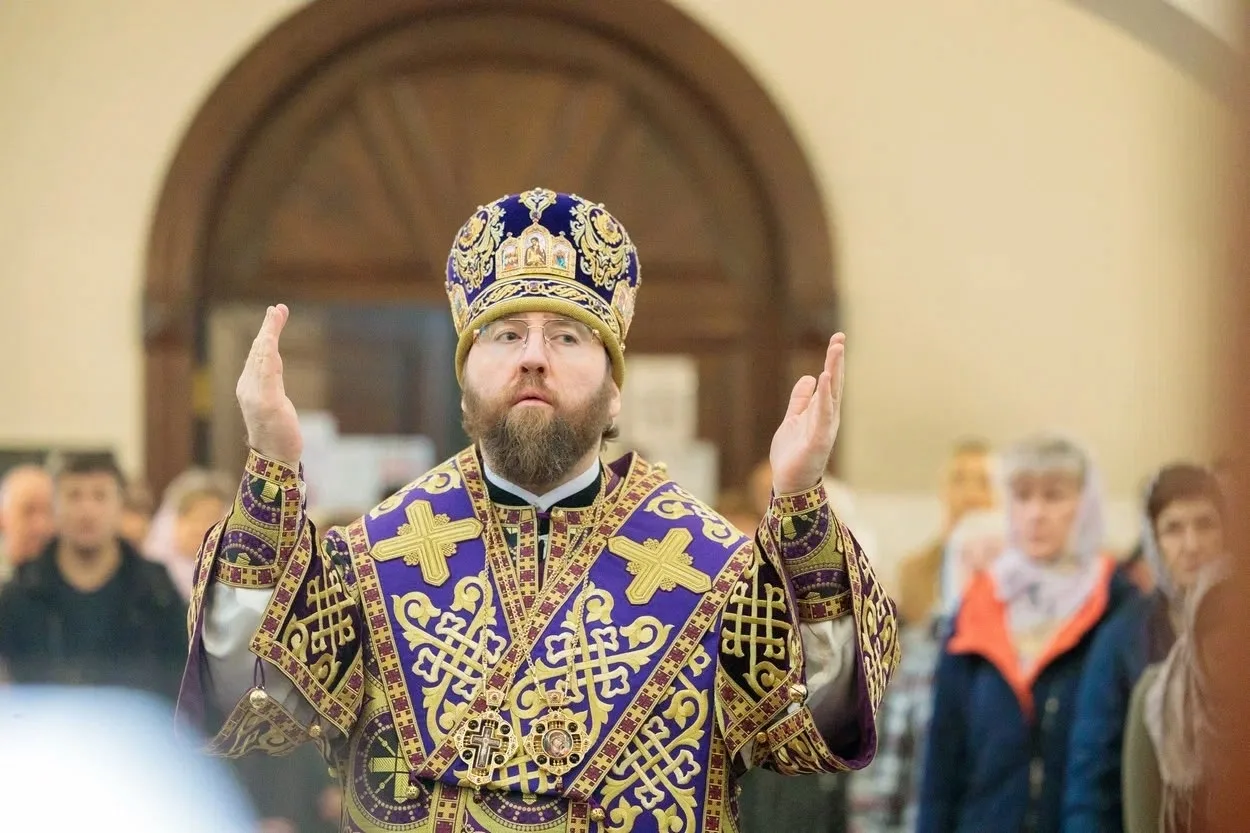 БЛАГОЧИННЫЙ СЕВЕРО-ЗАПАДНОГО ОКРУГА ПРИНЯЛ УЧАСТИЕ В АРХИЕРЕЙСКОМ БОГОСЛУЖЕНИМ В ХРАМЕ СВЯТИТЕЛЯ ТИХОНА ЗАДОНСКОГО. Саратовское Северо-Западное благочиние