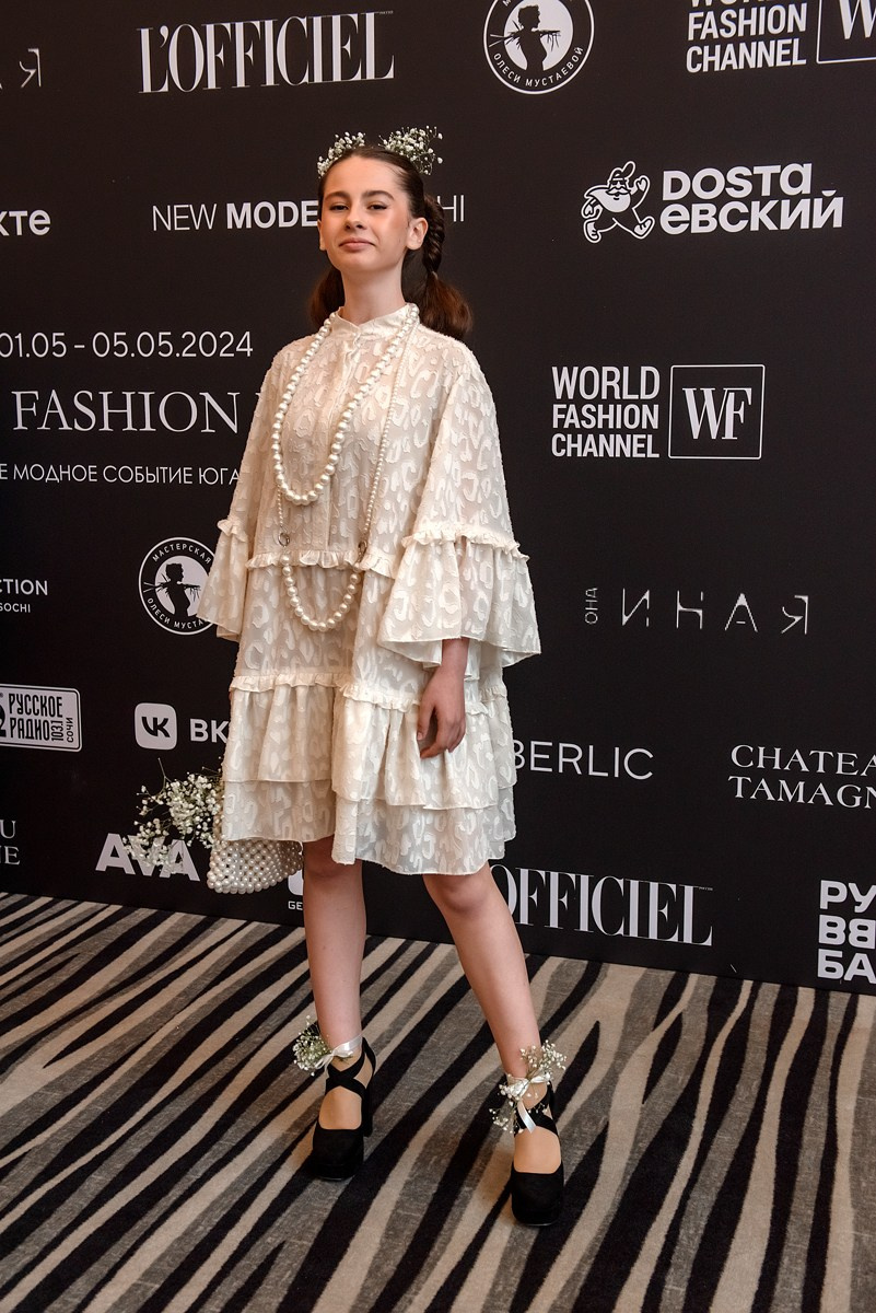 SochiFashionWeek2024 дизайнер Анохина. Семейный и коммерческий фотограф в Сочи Александр Бодунов