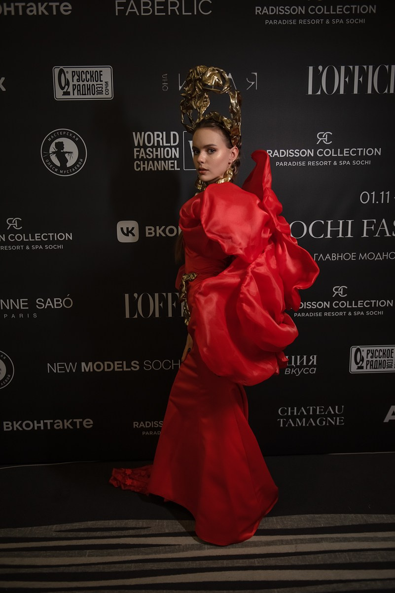 SochiFashionWeek2024 дизайнер Анохина Светлана. Семейный и коммерческий фотограф в Сочи Александр Бодунов