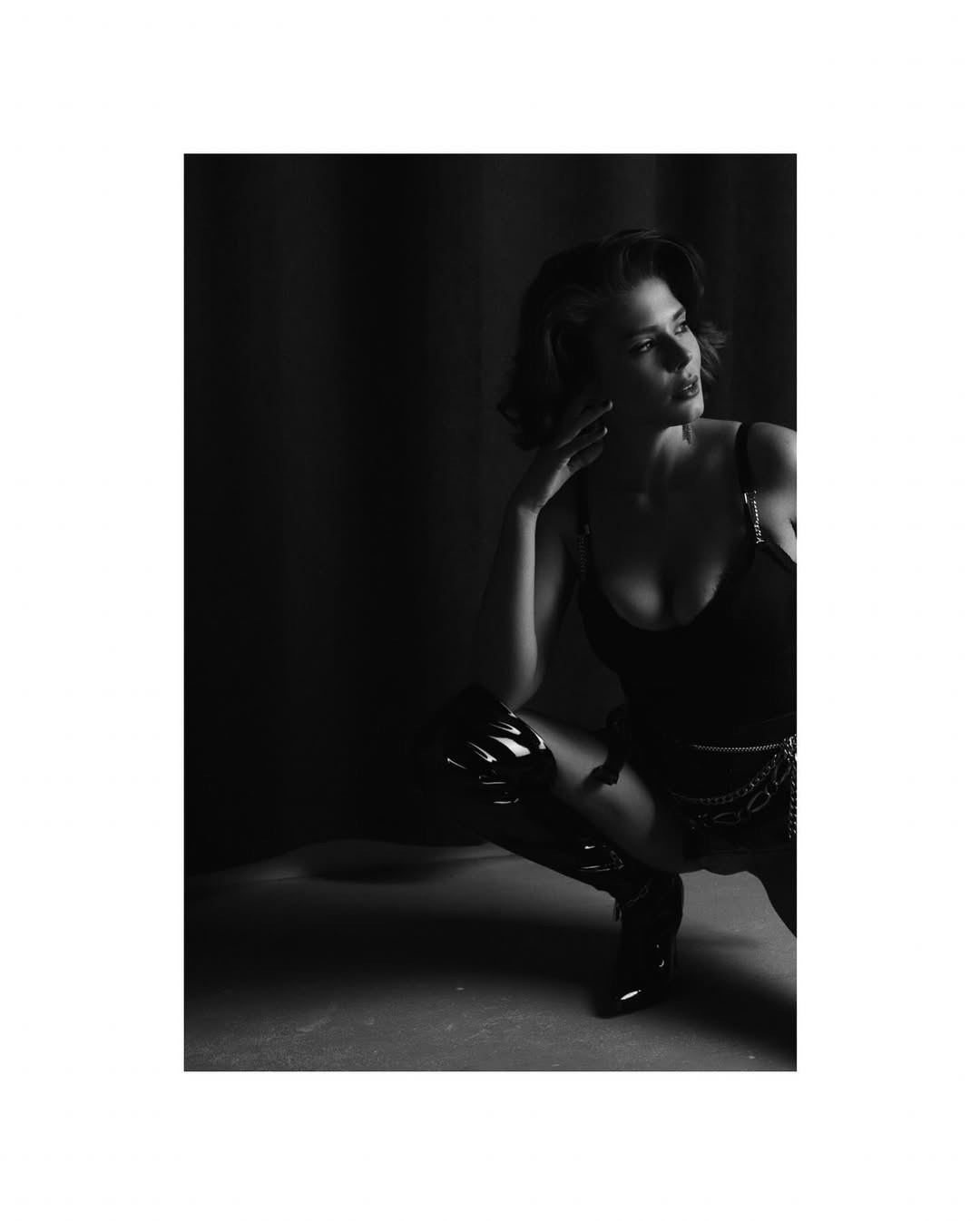 Lady in red. Главная