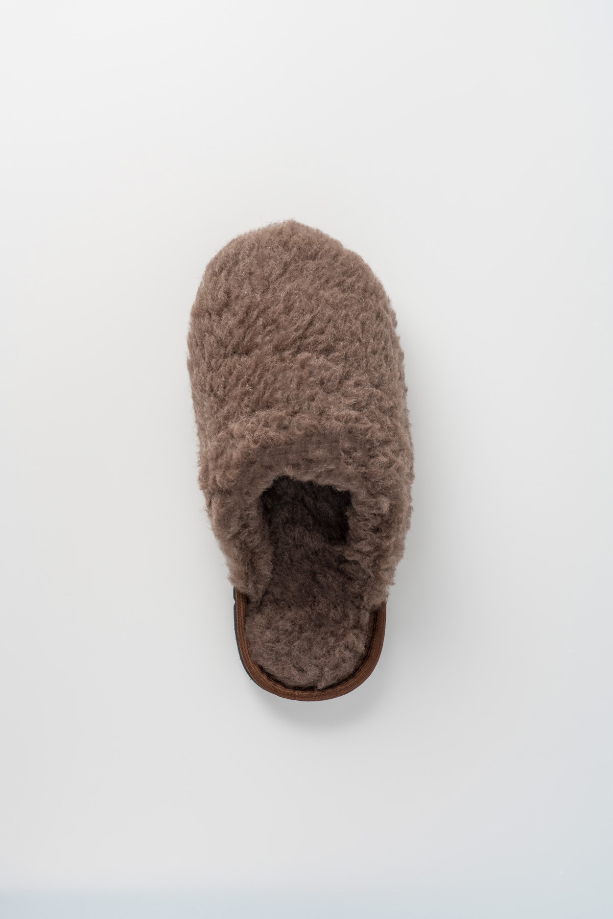 Предметная съемка обуви. Студия коммерческой съемки ХВОЯ