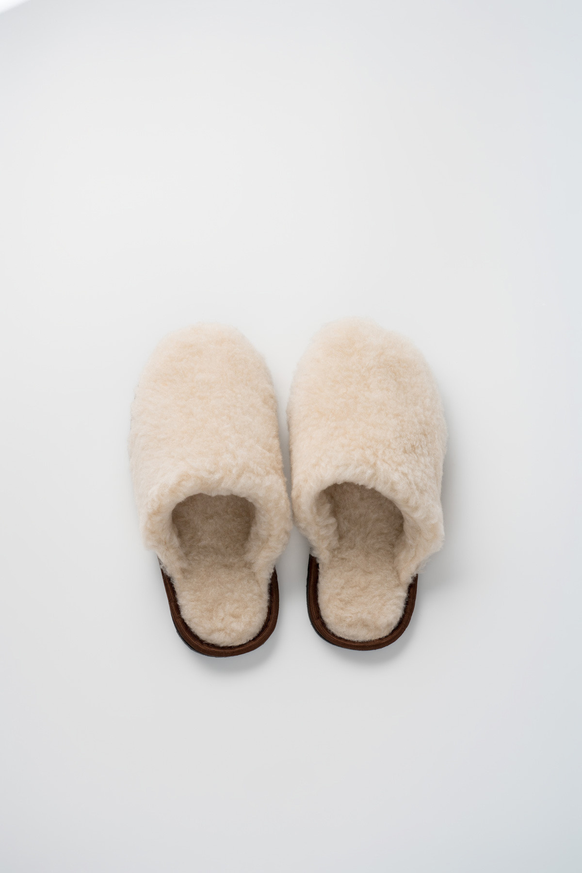 Предметная съемка обуви. Студия коммерческой съемки ХВОЯ