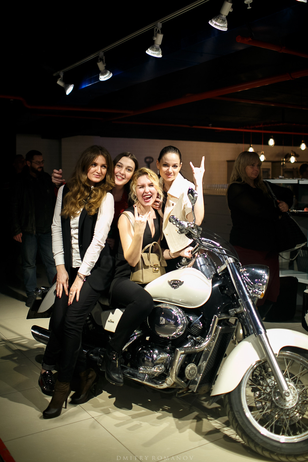 «WEST DESIGH CENTER». Свадебное фото и видео в Ростове-на-Дону, Краснодаре, Москве и Крыму