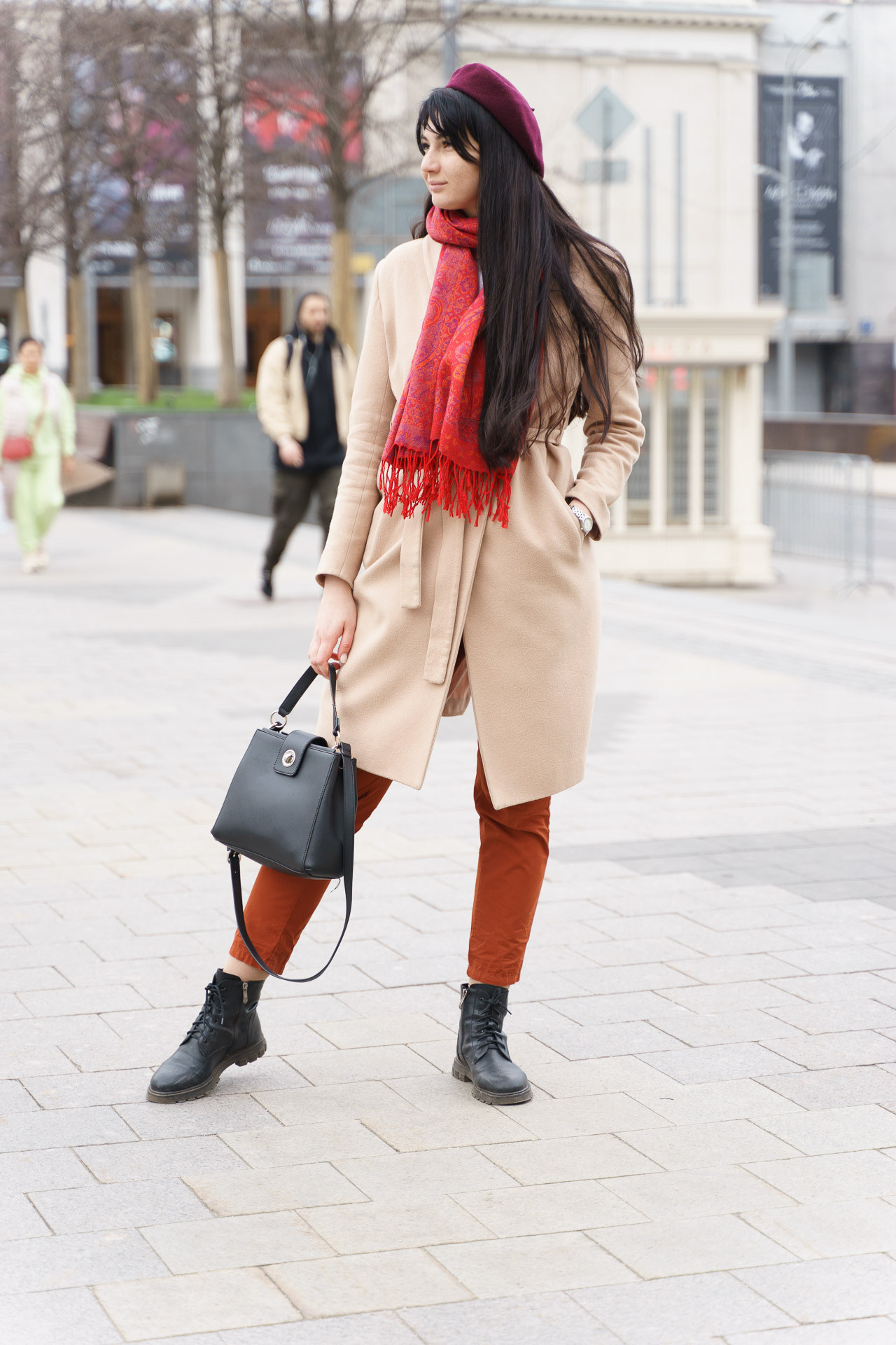 Прогулочная фотосессия на улицах Москвы. Свадебный и семейный фотограф в Новосибирске Данил Коротких
