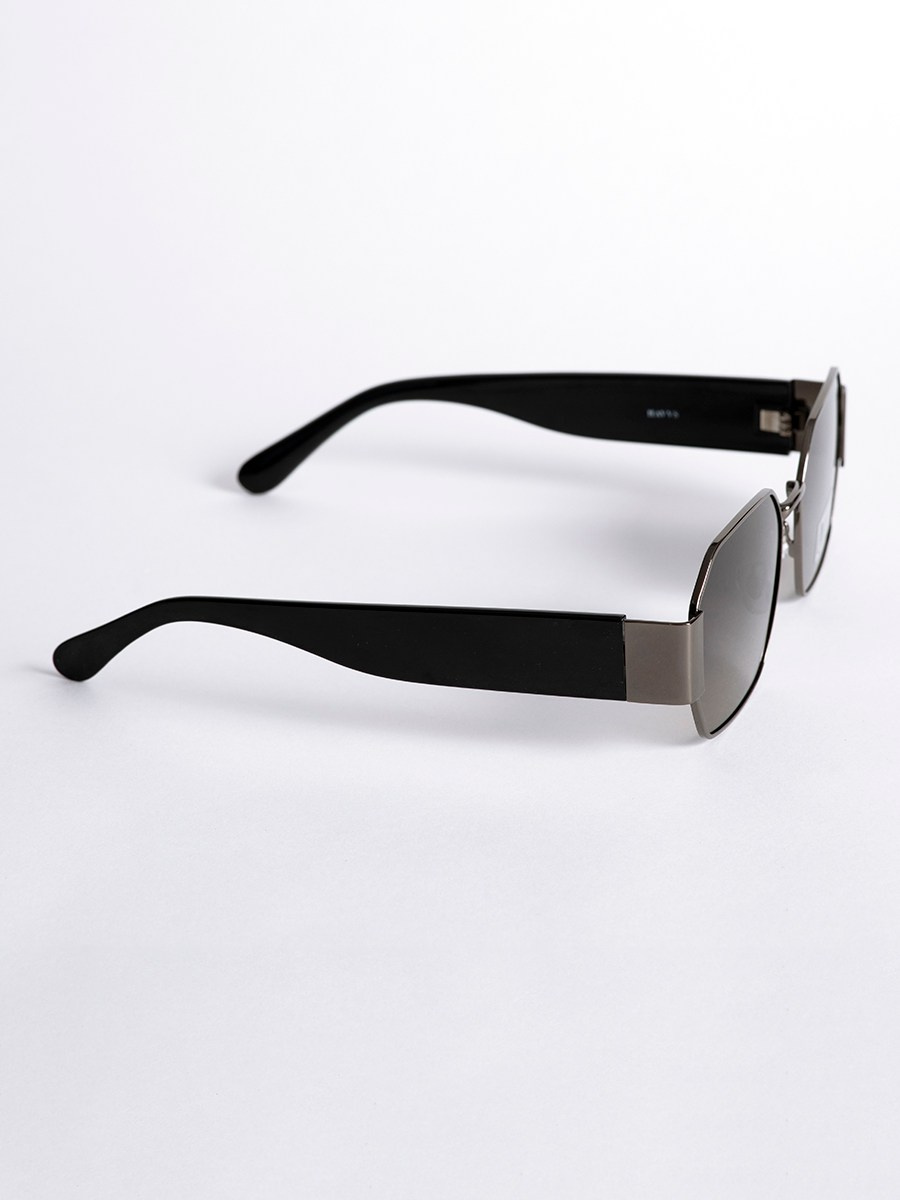 Съемка солнцезащитных очков. Фотограф в Санкт-Петербурге