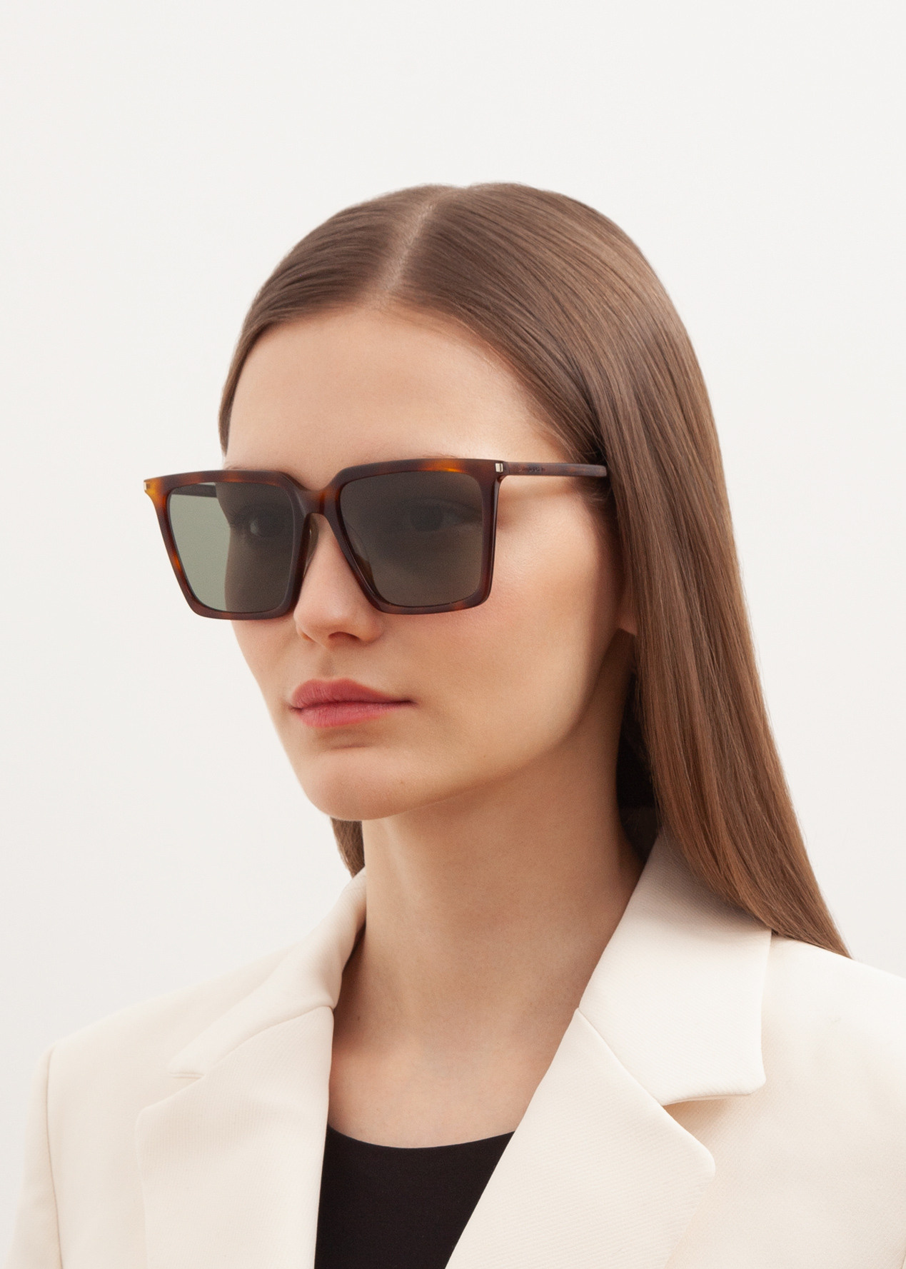 Catalog for “OchkiBoutique”. Photographer & retoucher