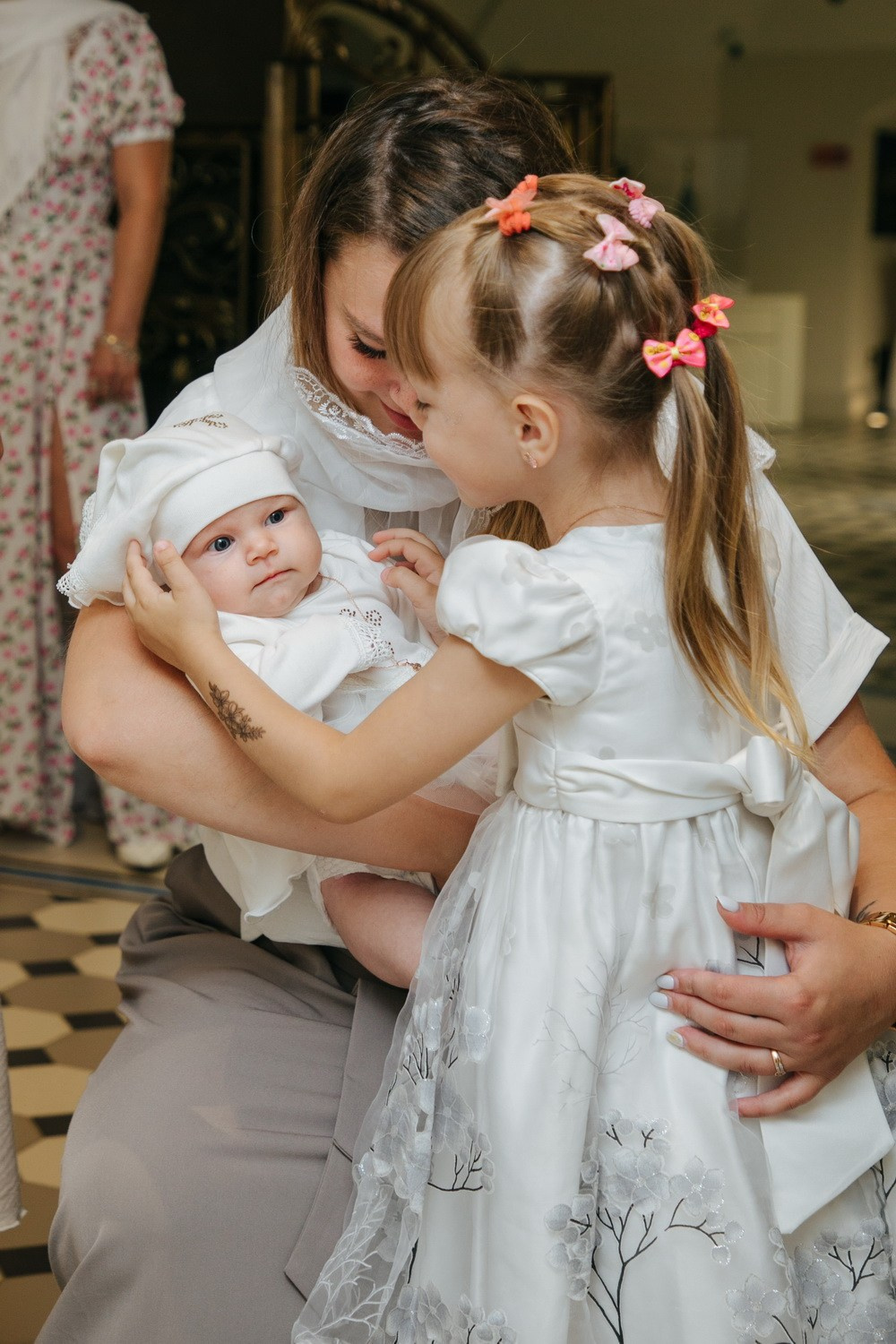 Крещение детей в Санкт-Петербурге, лучшие церкви, грошики, всех скорбящих, где лучше крестить в спб, сколько стоит крещение в питере, храмы для крещения, невский район где крестить, фотограф на крещение лучший