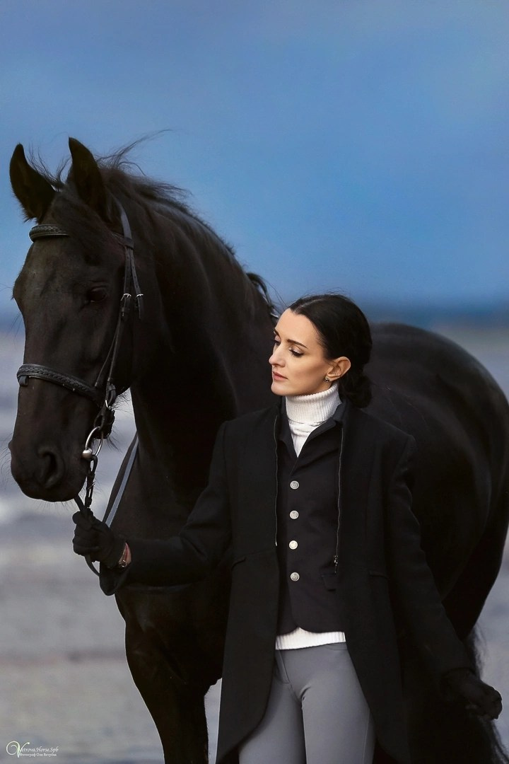 Фотосессии с лошадьми осенью. Фотограф женский и мужской портрет Санкт-Петербург