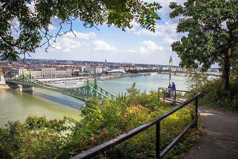 The best routes for photoshoots in Budapest. Photographer in Budapest  — Yura Knyazev