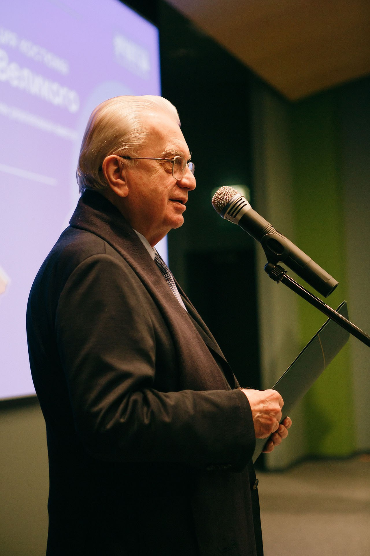 VK | Реставрация костюма Птера Великого. Андрей Цветков — репортажный, свадебный и портретный фотограф в Санкт-Петербурге